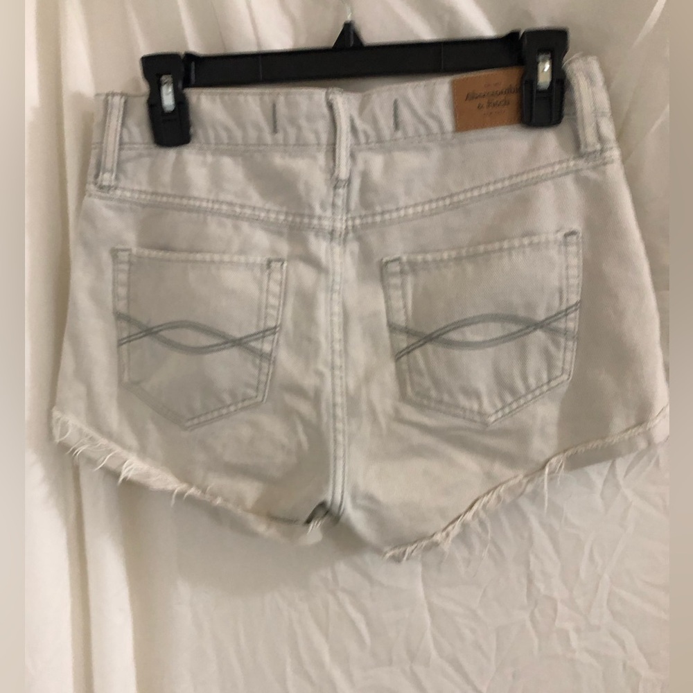 Abercrombie and‎ Fitch soft denim cutoff cotton shorts size 6 w28 shorts